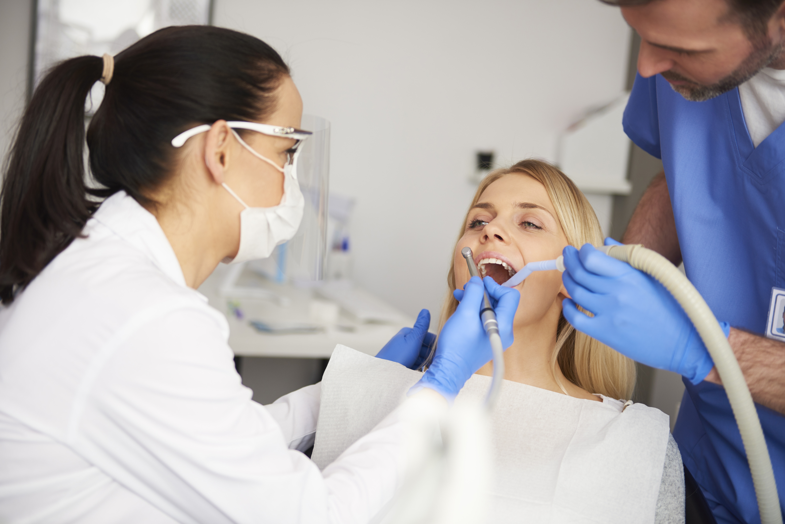 What is root canal treatment ? How is it performed ?